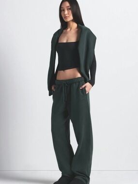 SKIMS Cotton Fleece Classic Straight Leg Pants – Spruce Green – Size M